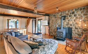 The Woodland Cabin By Instant Suites - Old Village Mont-Tremblant